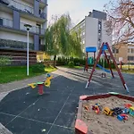 Comfortable Krakowska With Free Parking By Renters *