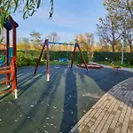 Comfortable Krakowska With Free Parking By Renters דירה