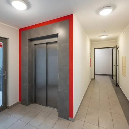 Διαμέρισμα Comfortable Krakowska With Free Parking By Renters Βρότσλαβ