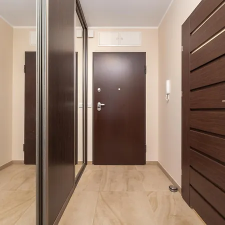 Comfortable Krakowska With Free Parking By Renters Βρότσλαβ