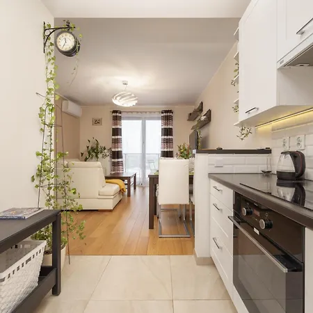 Comfortable Krakowska With Free Parking By Renters Βρότσλαβ
