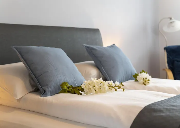 Comfortable Krakowska With Free Parking By Renters