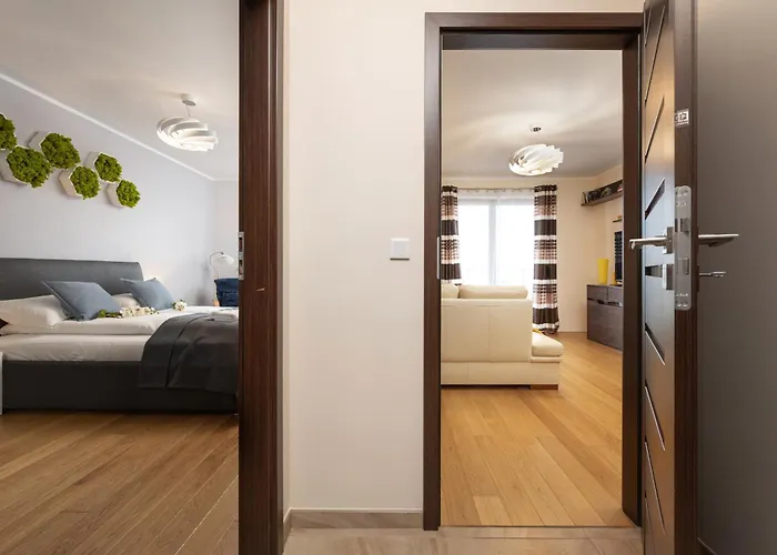 Comfortable Krakowska With Free Parking By Renters Wrocław