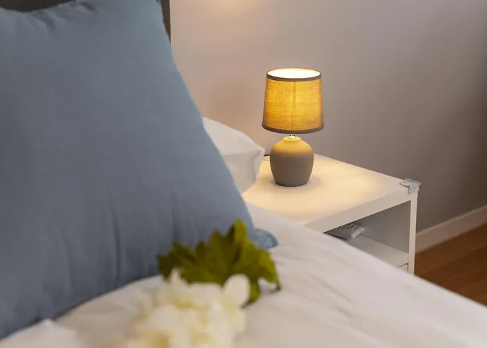 Comfortable Krakowska With Free Parking By Renters